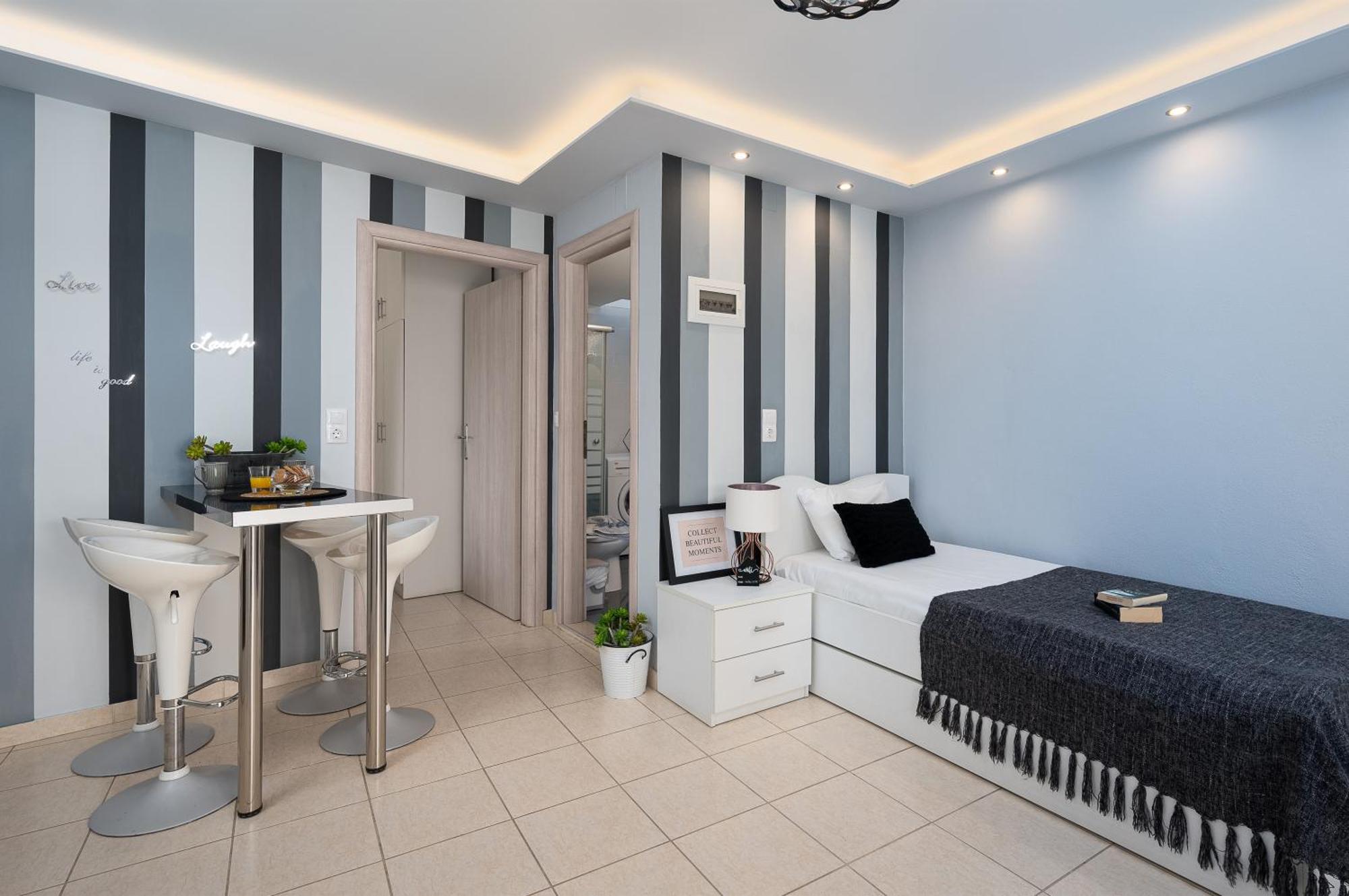 Milos Apartment คาลามากิ ภายนอก รูปภาพ