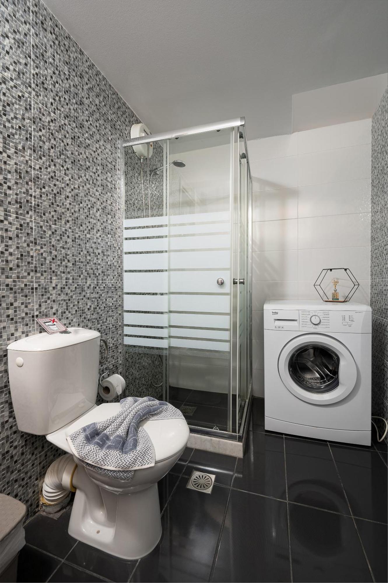 Milos Apartment คาลามากิ ภายนอก รูปภาพ